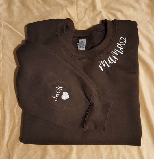 Mama with sleeve embroidery