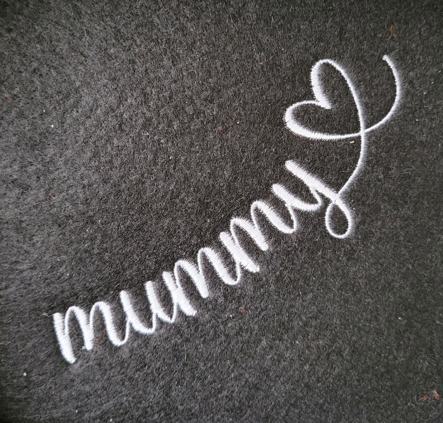 Mama with sleeve embroidery