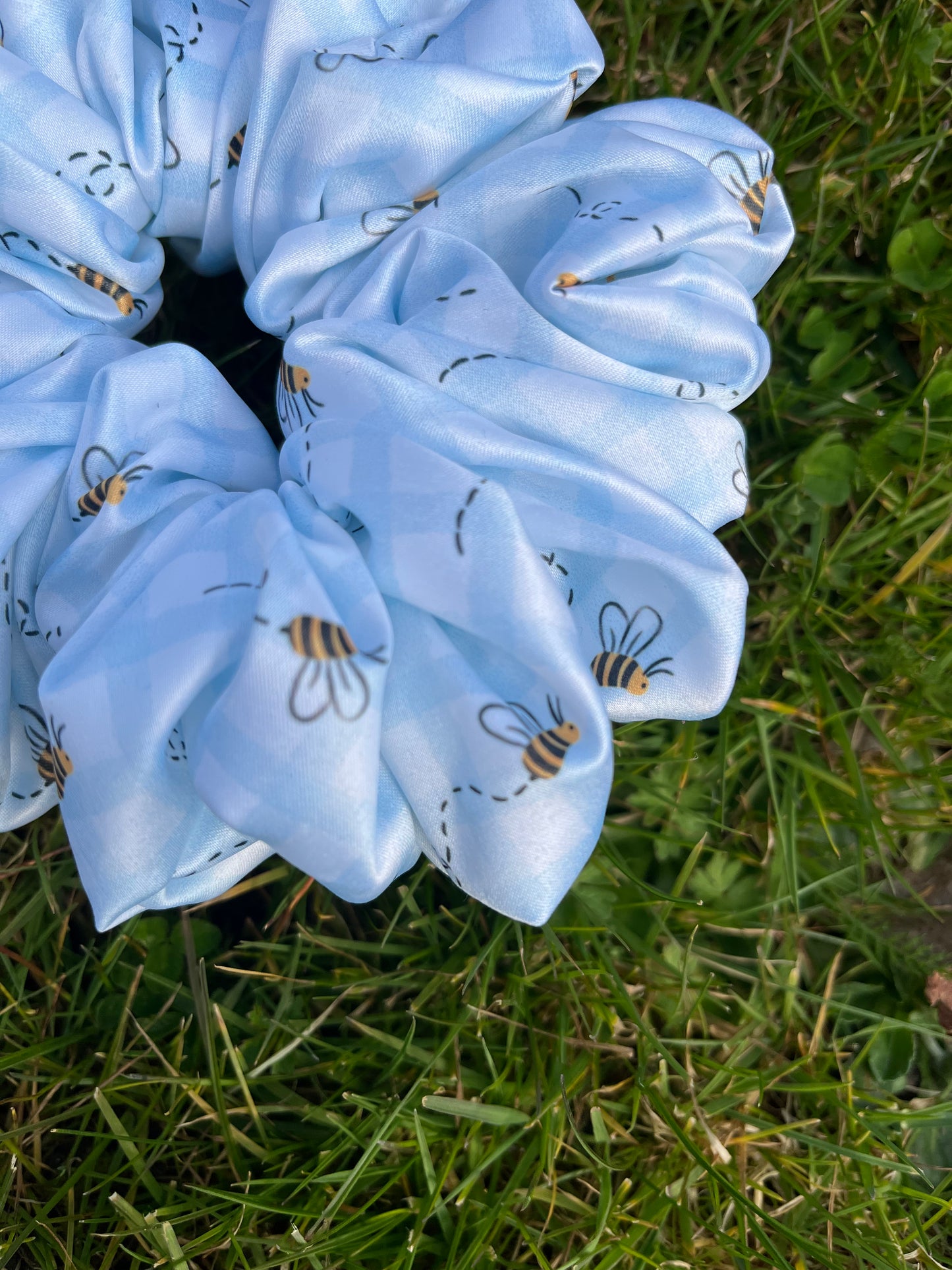 Gingham Bee
