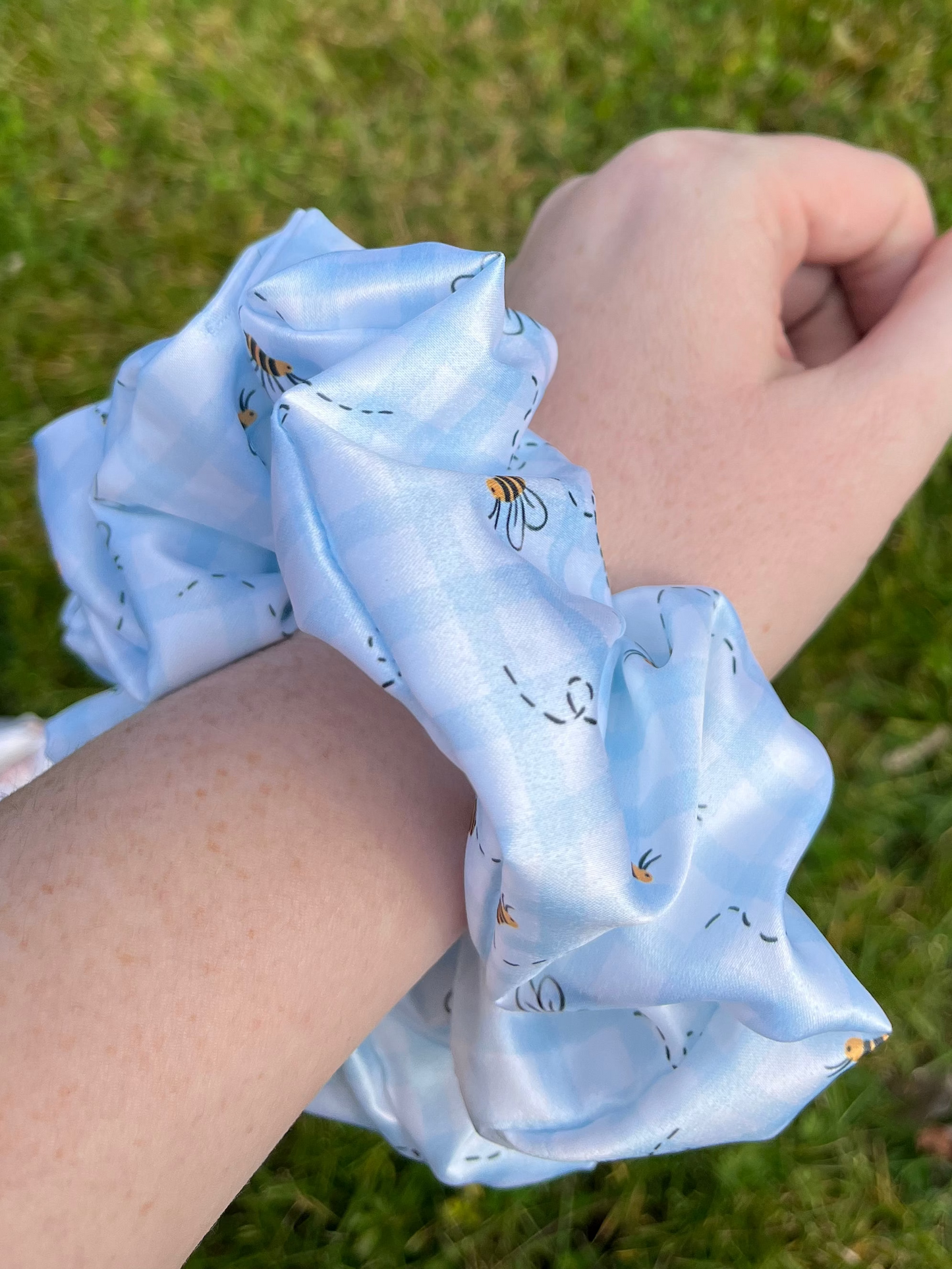 Gingham Bee