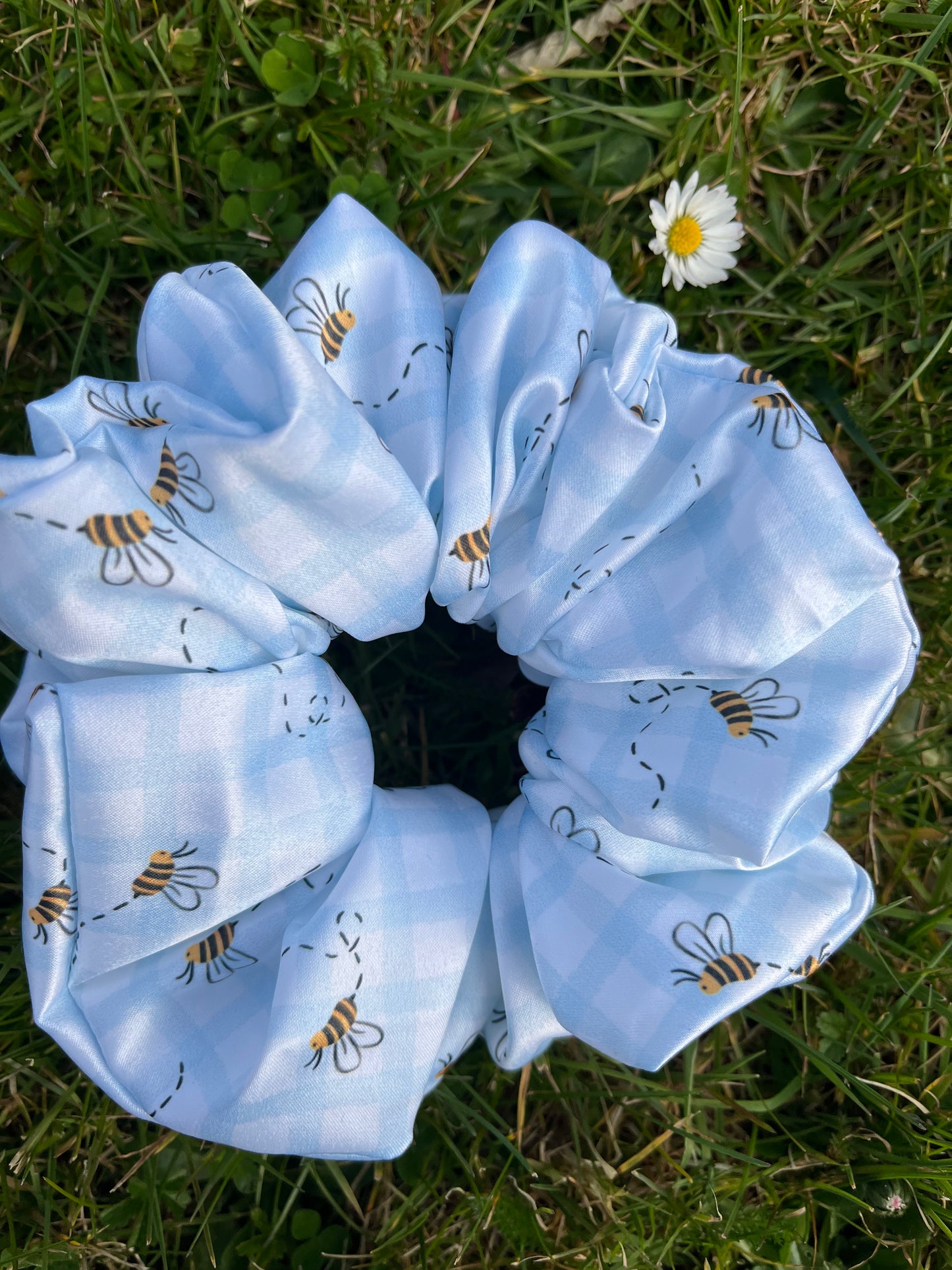 Gingham Bee